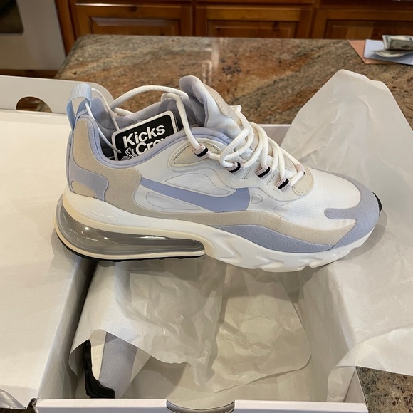 Nike Air Max 270 React - Picture 4 of 7